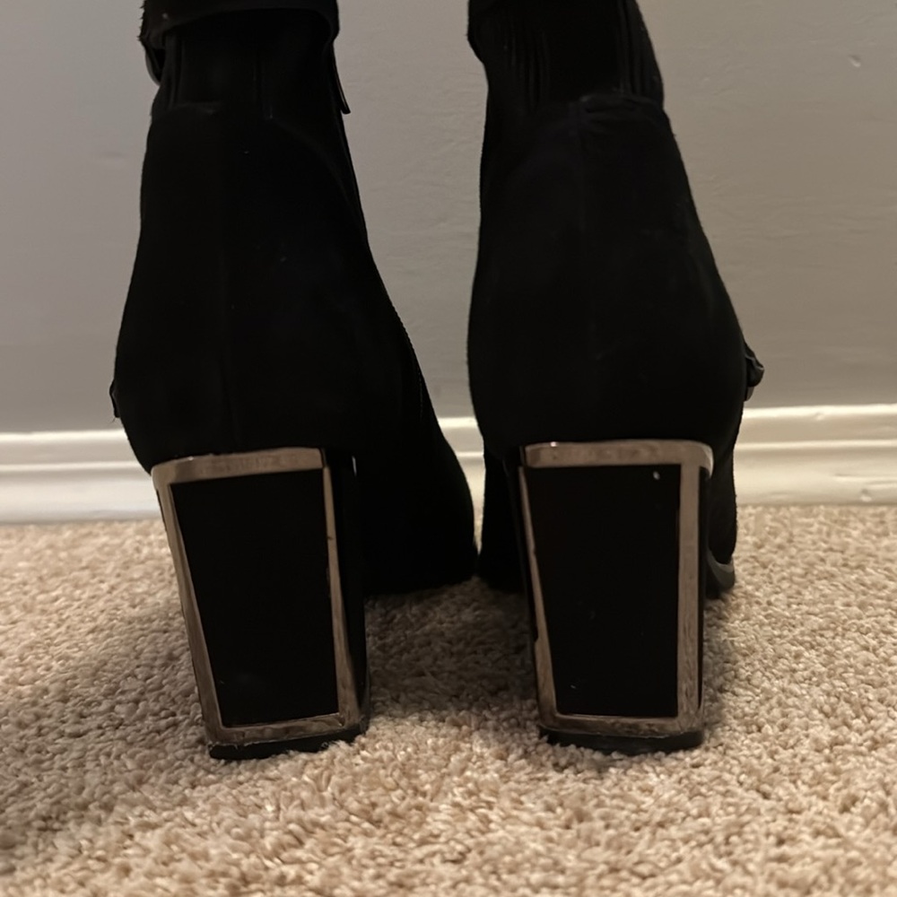 Boots - Picture 5 of 5